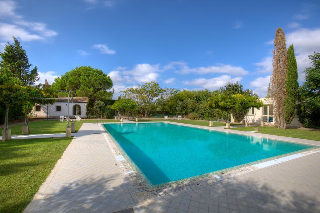 Tenuta Sant'Andrea Giuggianello Luaran gambar